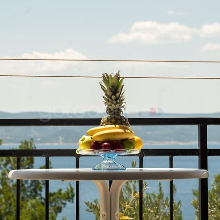 Near The Beach Apartments Jagodia Брела Екстериор снимка