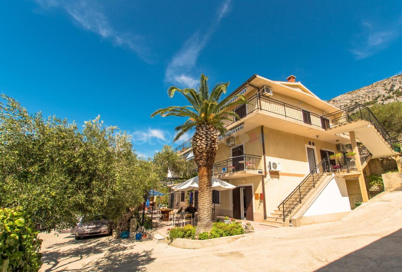 Near The Beach Apartments Jagodia Брела Екстериор снимка