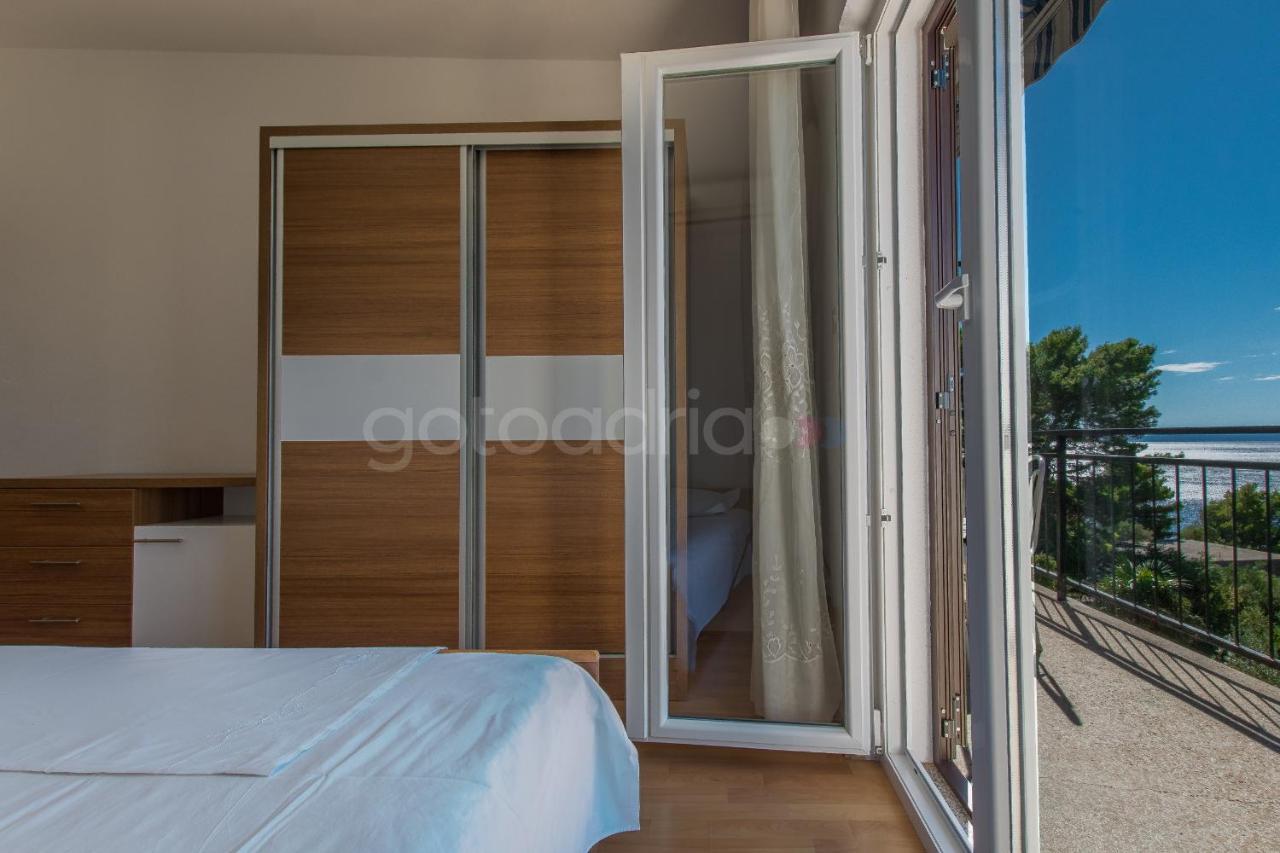 Near The Beach Apartments Jagodia Брела Екстериор снимка