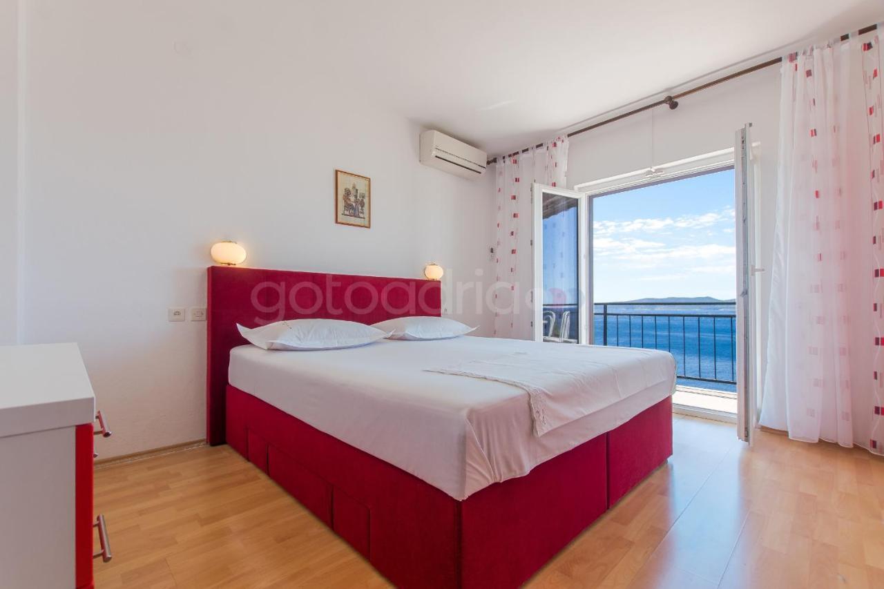 Near The Beach Apartments Jagodia Брела Екстериор снимка